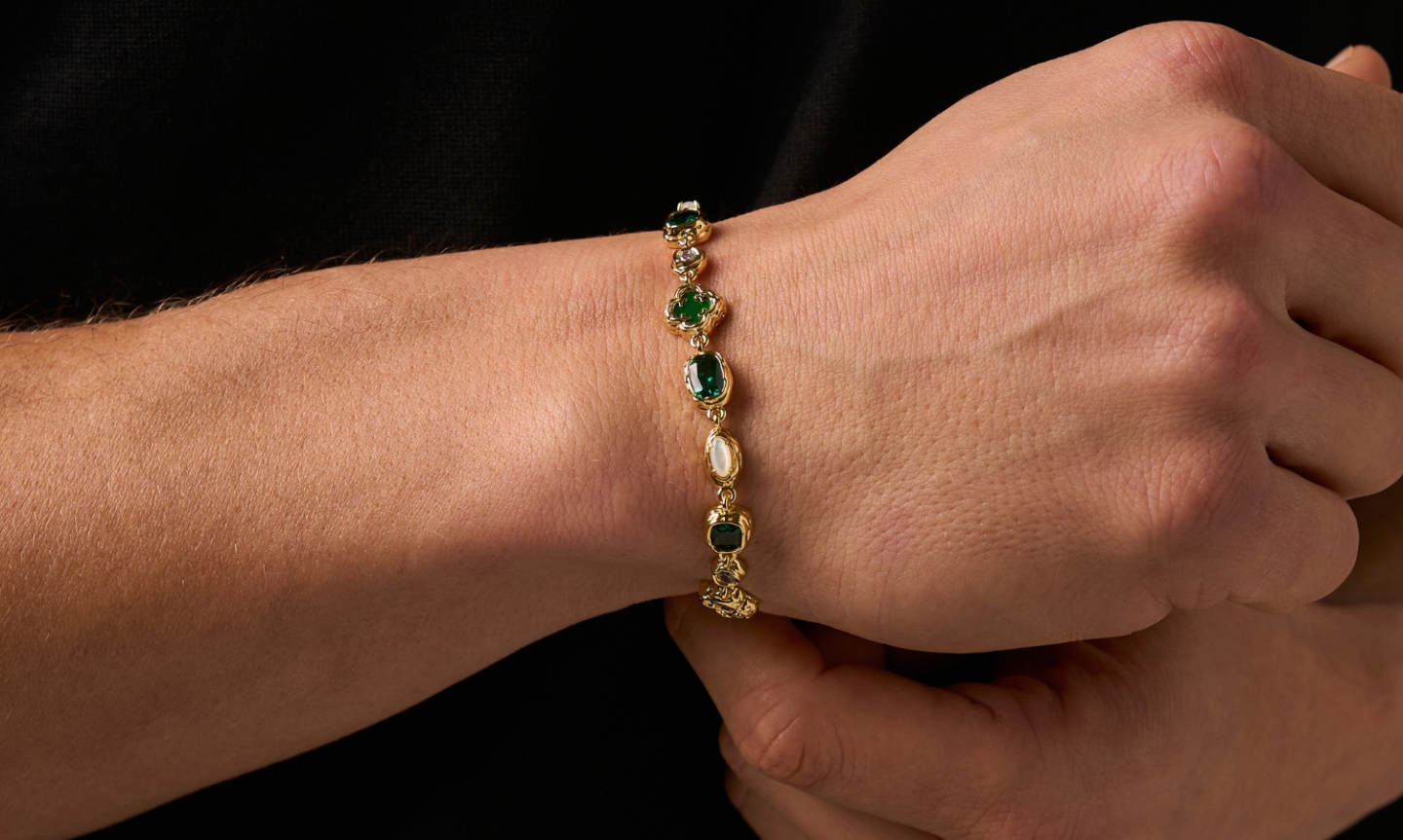 What Is a Gemstone Bracelet?