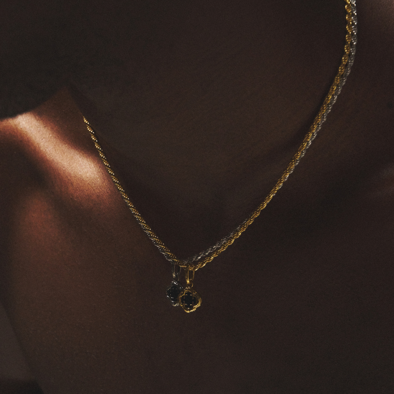 Melted Onyx Clover Stone (Silver) | Sterling Silver