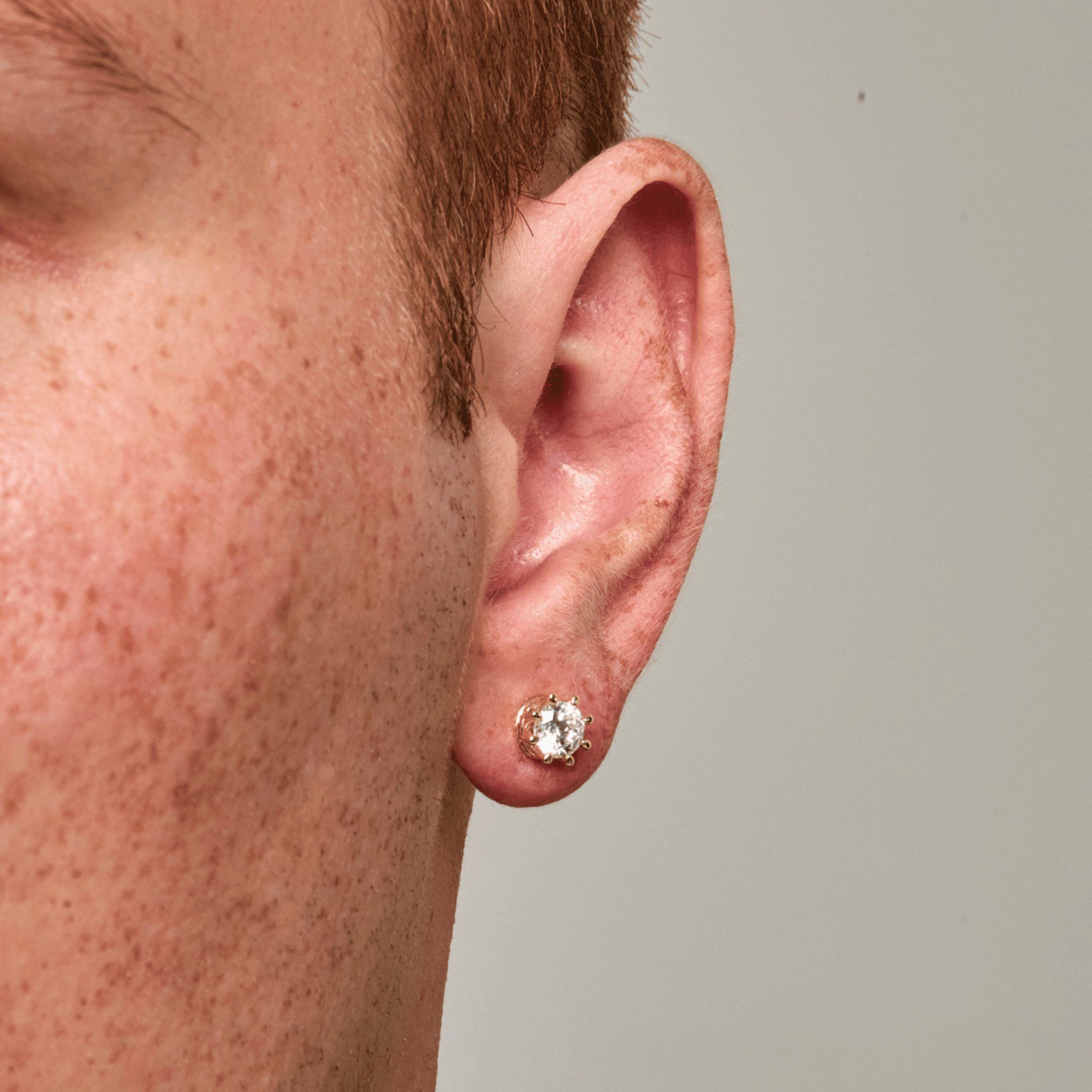 Crown Diamond Stud Earring (Gold)