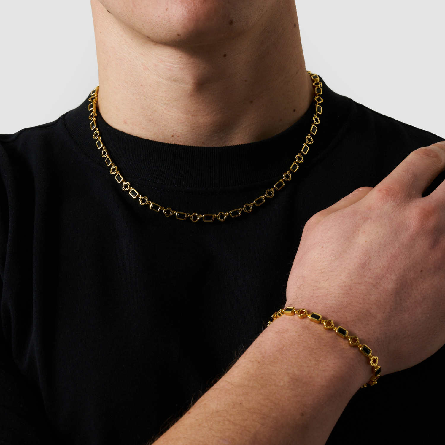 Onyx-Edelstein-Kleeblatt-Armband (Gold)