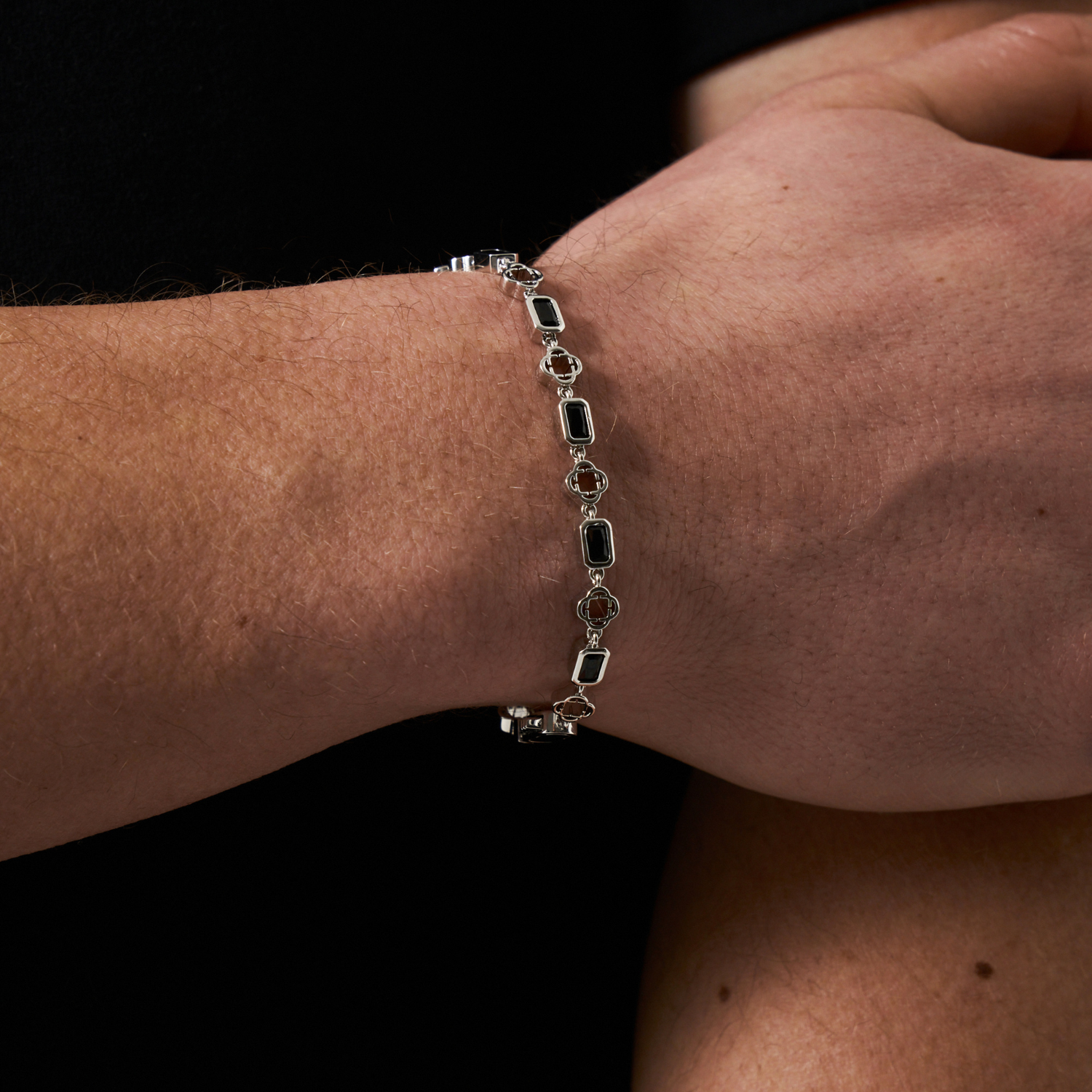 Onyx-Edelstein-Kleeblatt-Armband (Silber)