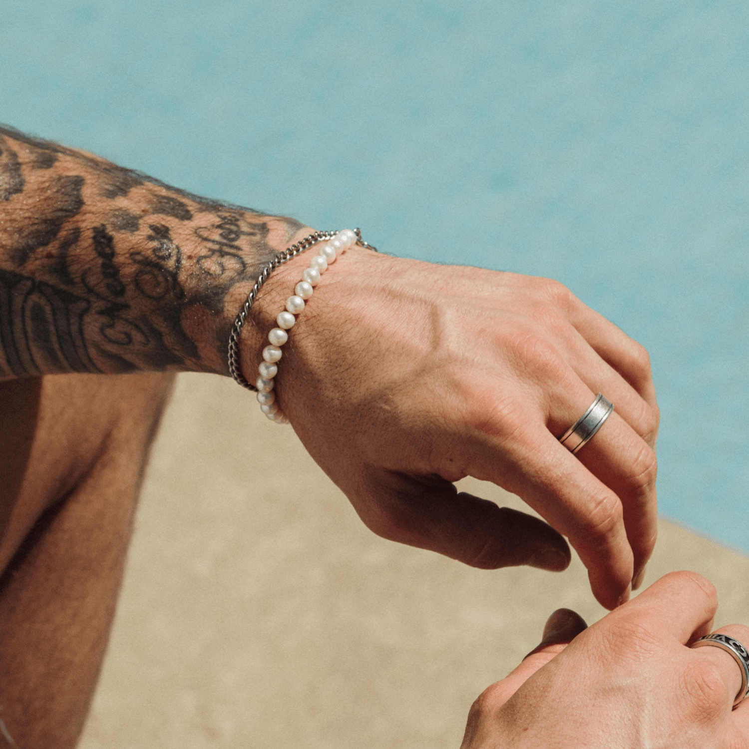 Rounded Real Pearl Bracelet (Silver)