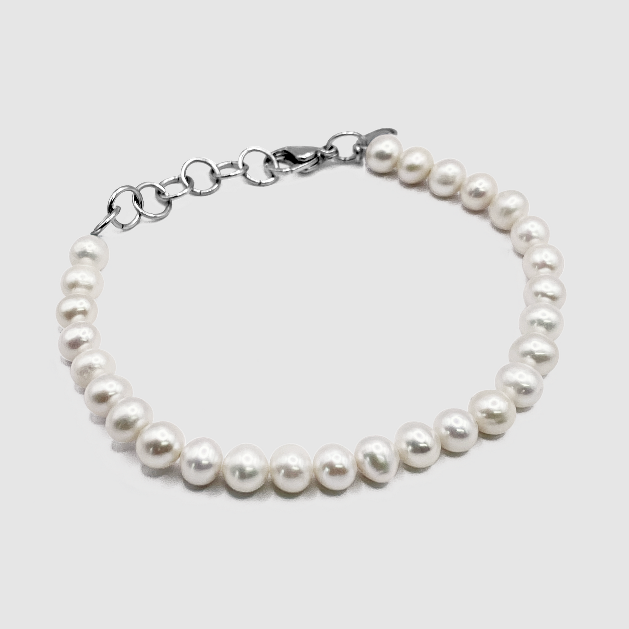 RoundedPearlBracelet.png?v=