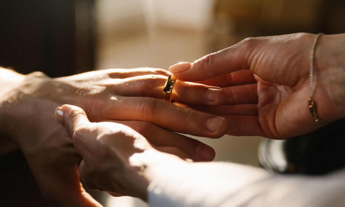 Engagement Gifts for Him: What to Give Your Fiancé