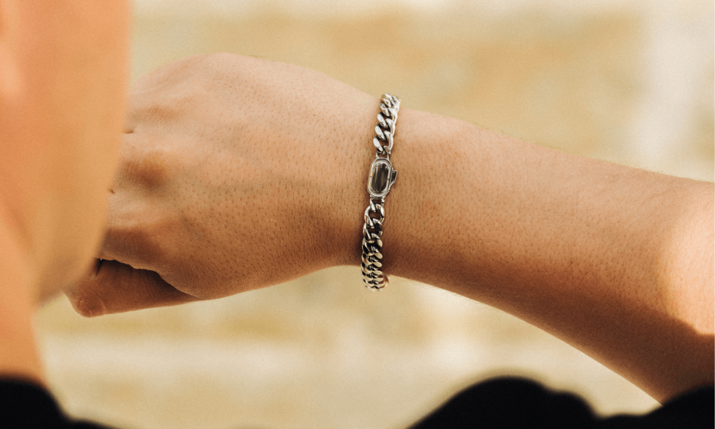What Is a Cuban Link Bracelet?