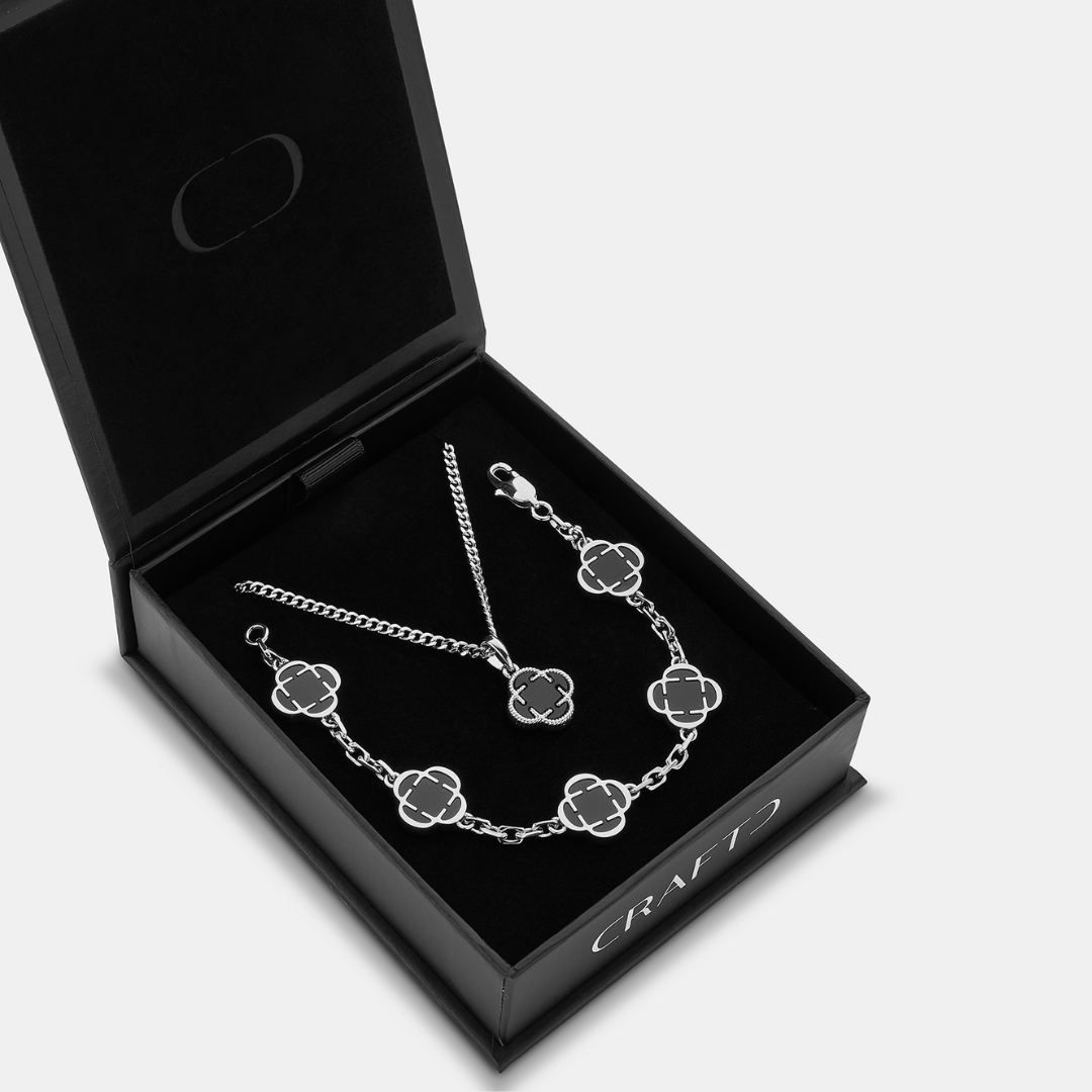 Onyx Clover Pendant Gift Set (Silver)