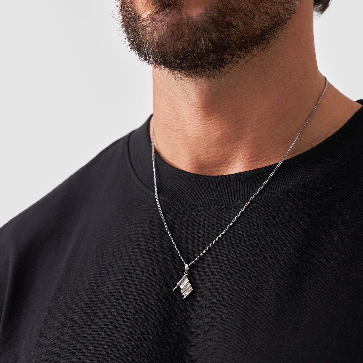 Collier Homme Acier Inoxydable Avec Pendentif Croix Damier - Longueur 52 Cm - Pochette Velours Incluse - 6