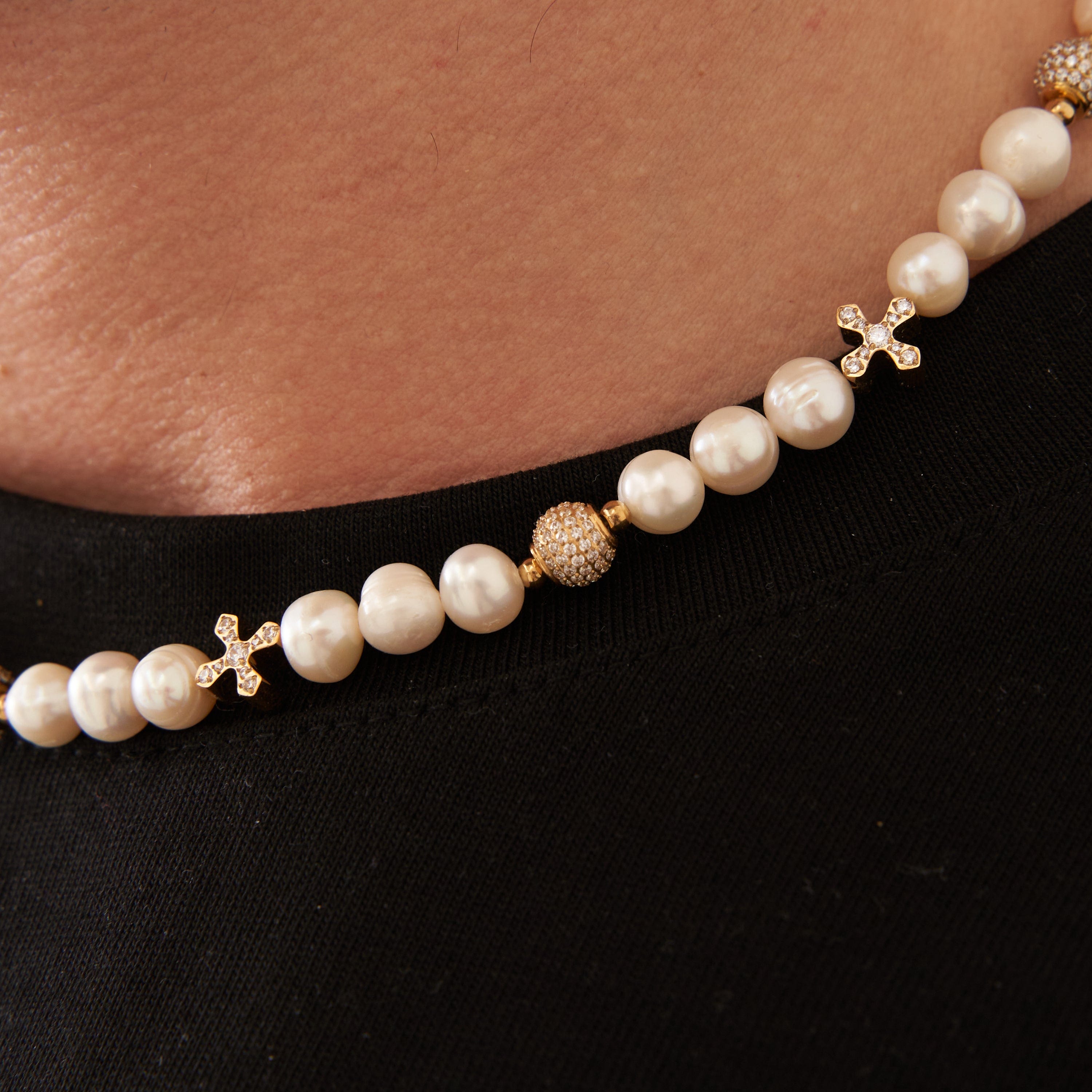 CRAFTD London ネックレス ICED CROSS REAL PEARL NECKLACE Men's Gold Iced Cross & Ball Real Pearl Crown Necklace