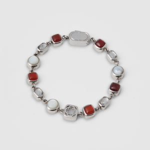 Bracciale con cristallo rosso (argento)