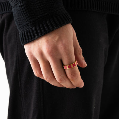 Red Stone Band Ring (Gold)