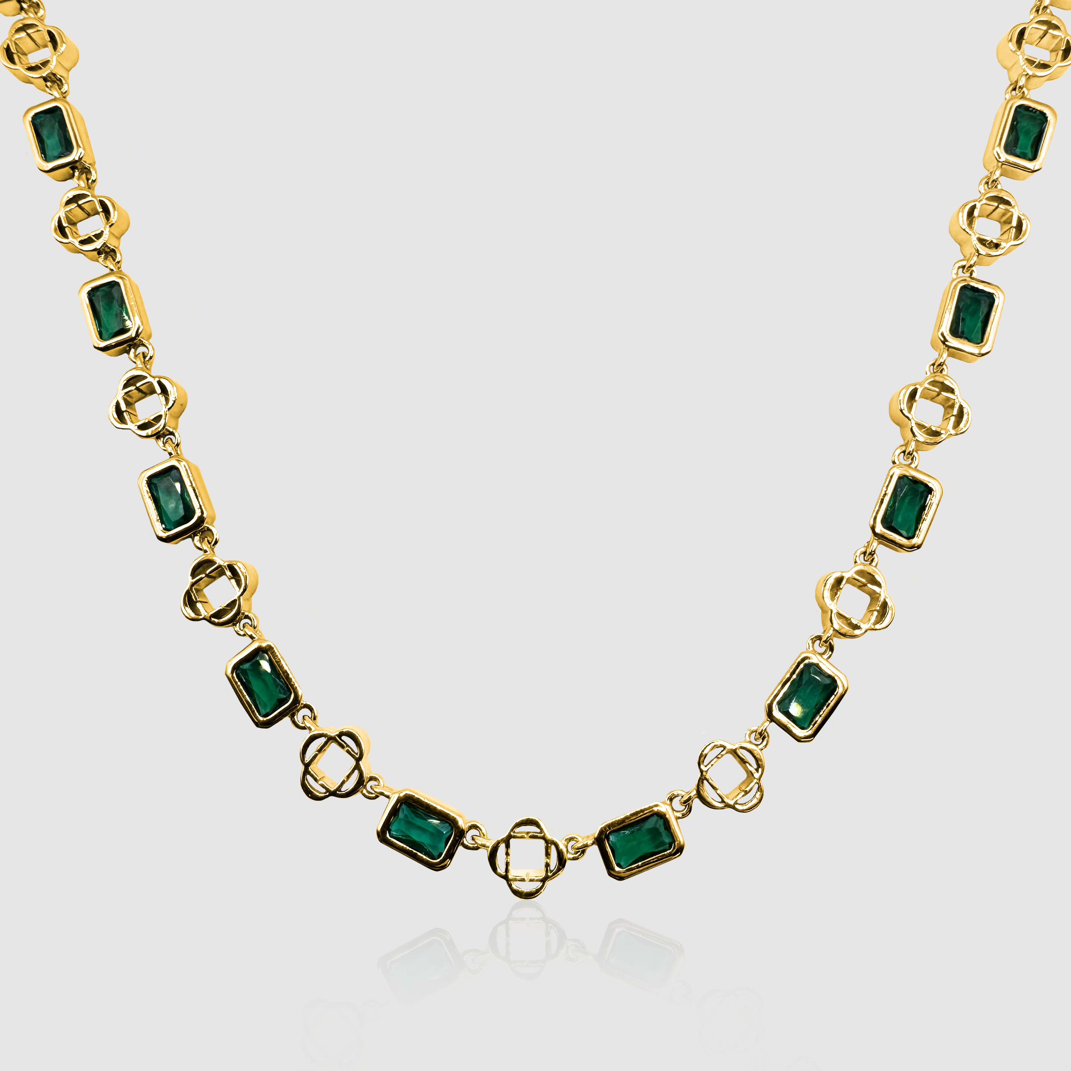 Collar de trébol de piedras preciosas verdes (oro)