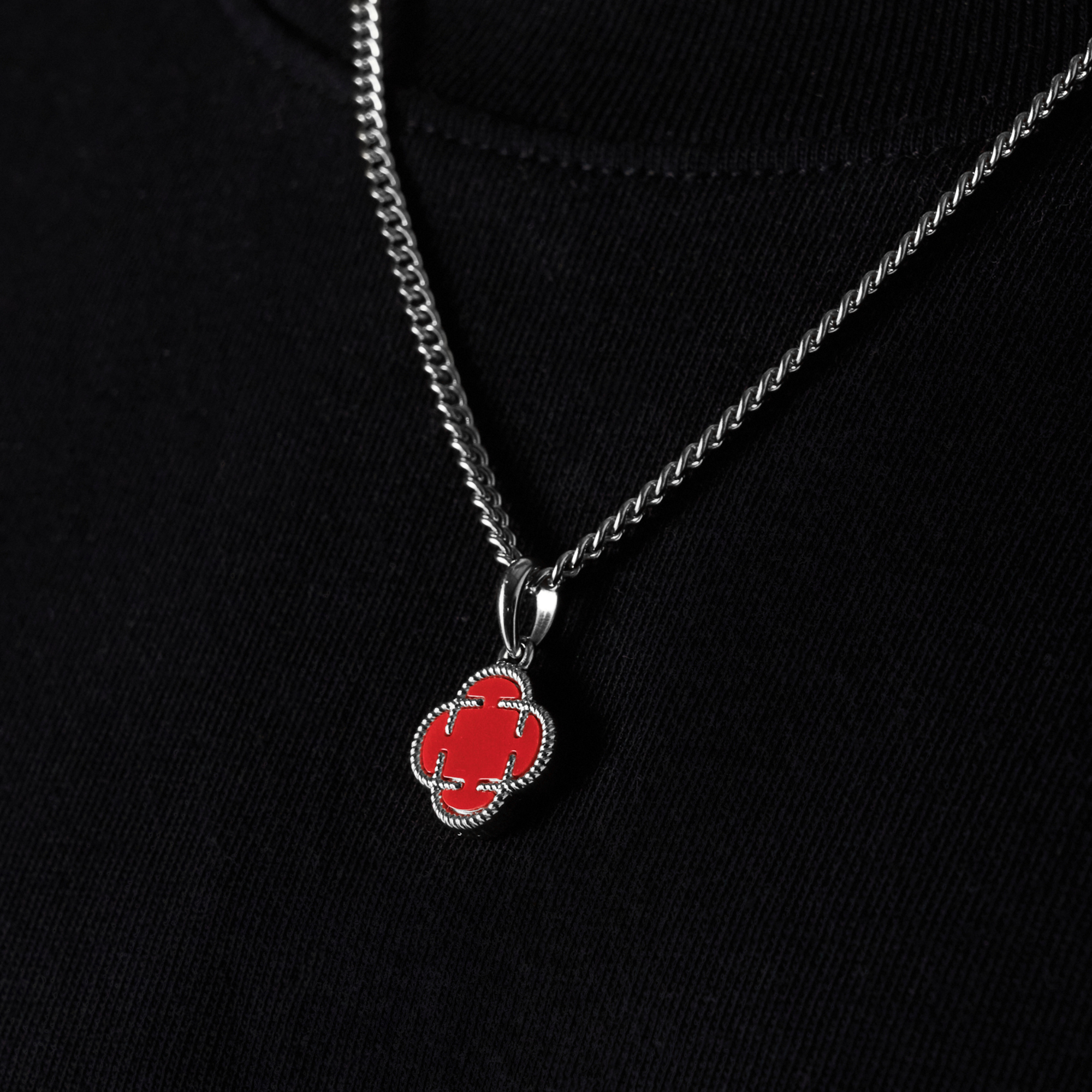 Red Clover Stone Pendant (Silver)