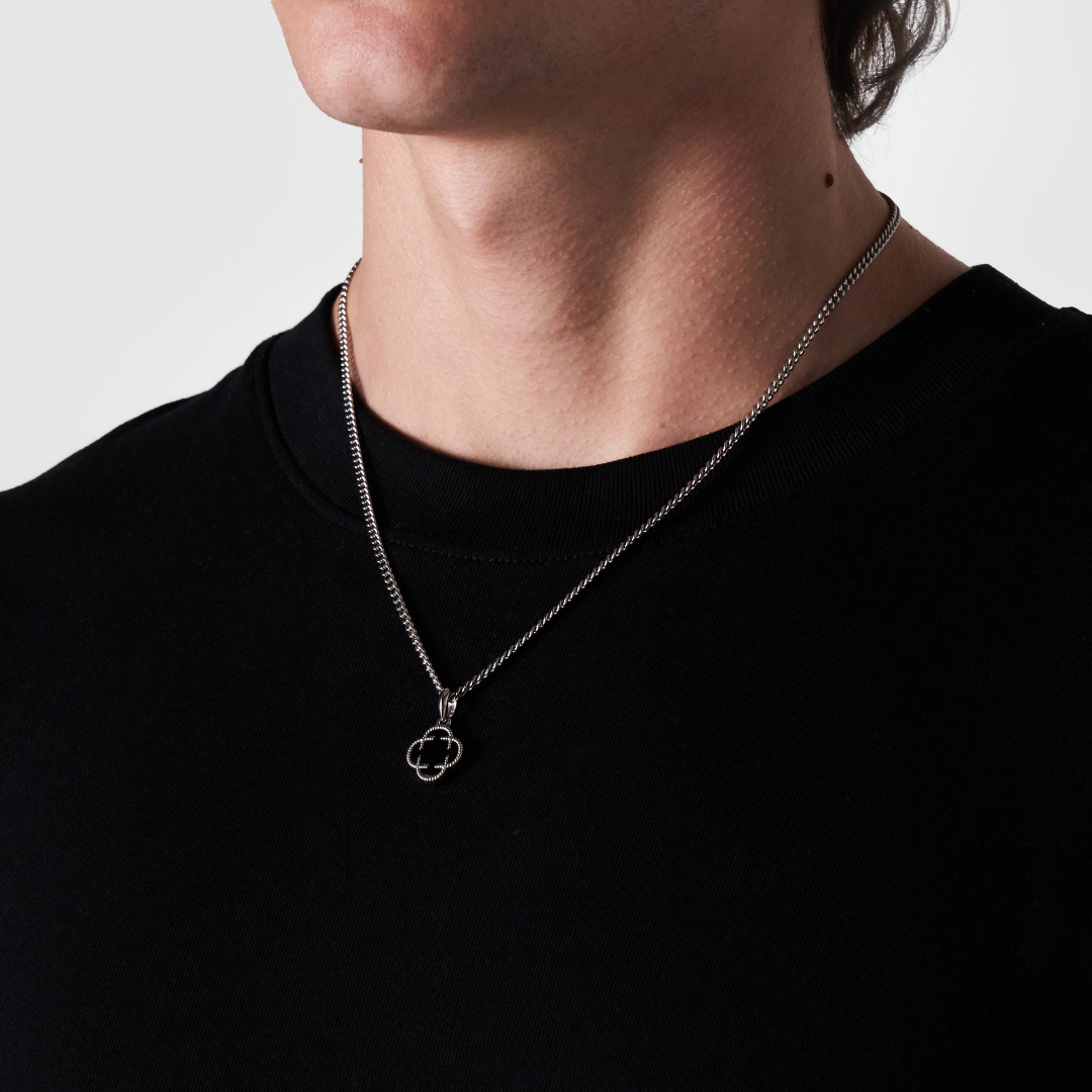 【CRAFTD London】Onyx Clover Stone Pendant 送料無料 Onyx Clover Stone Pendant (Silver)