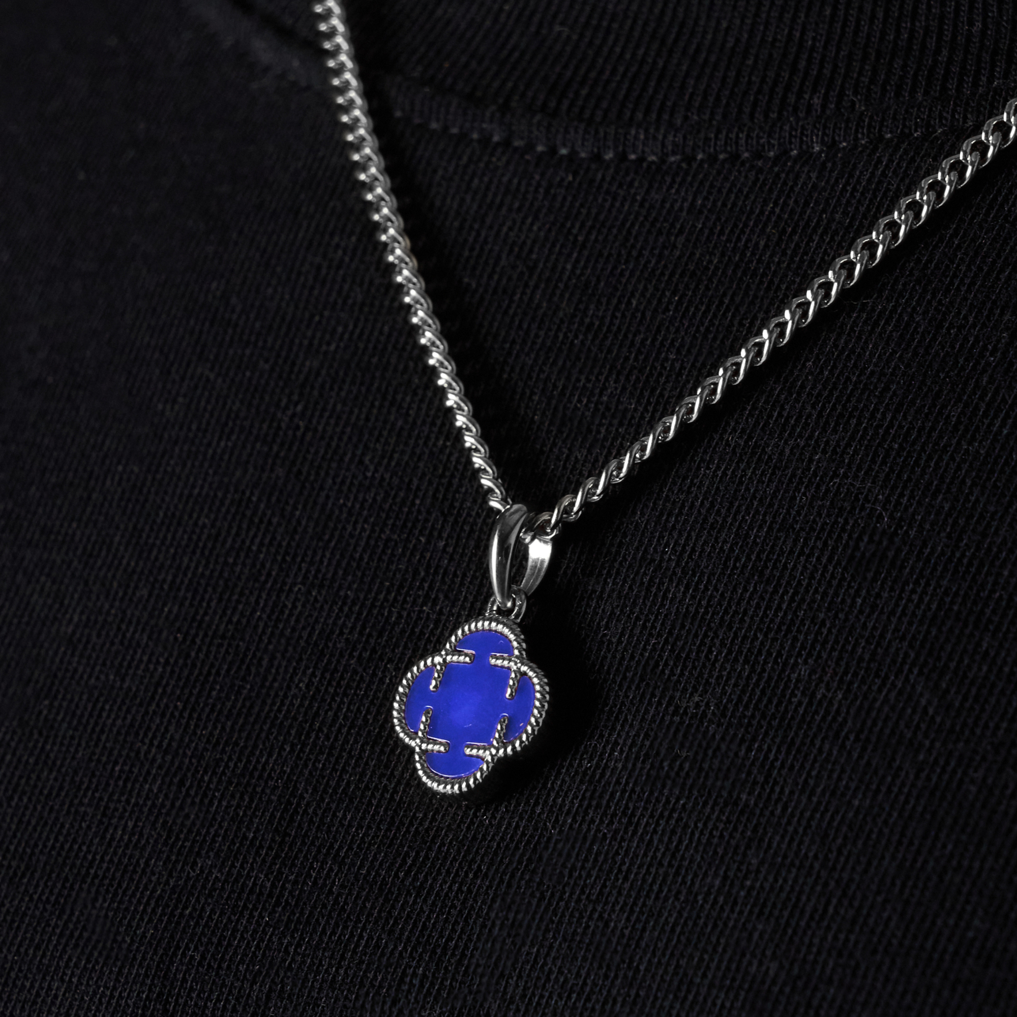 Blue Clover Stone Pendant (Silver)