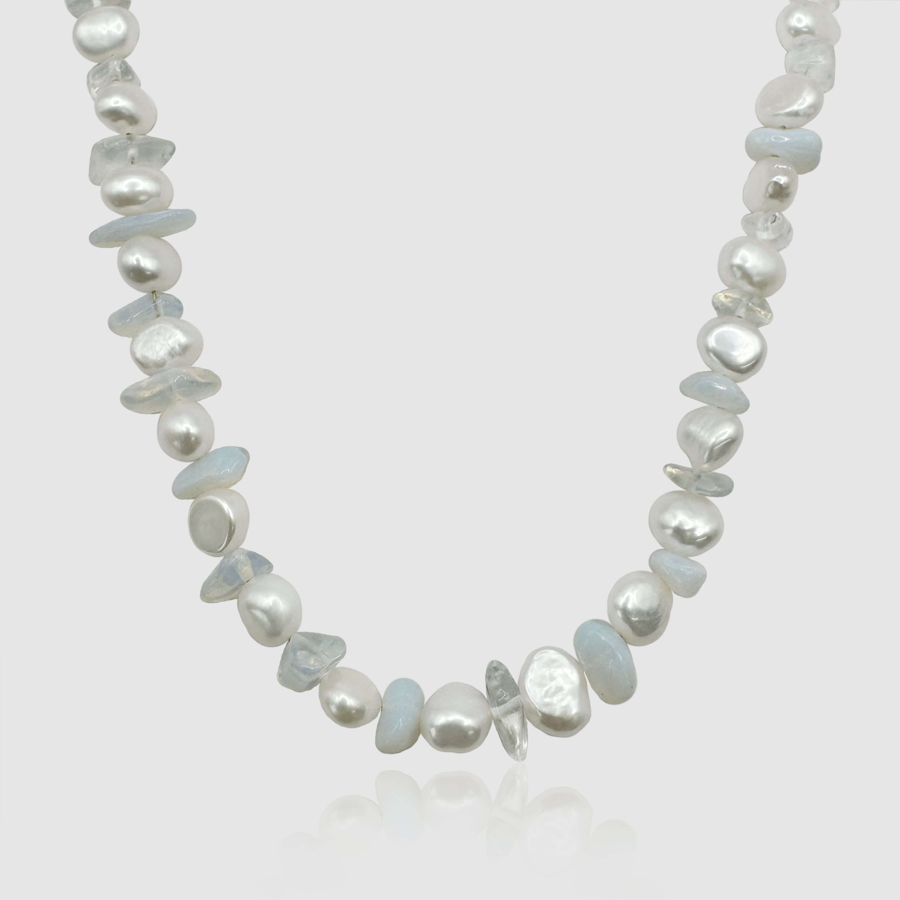 Collier de vraies perles de quartz bleu (or)