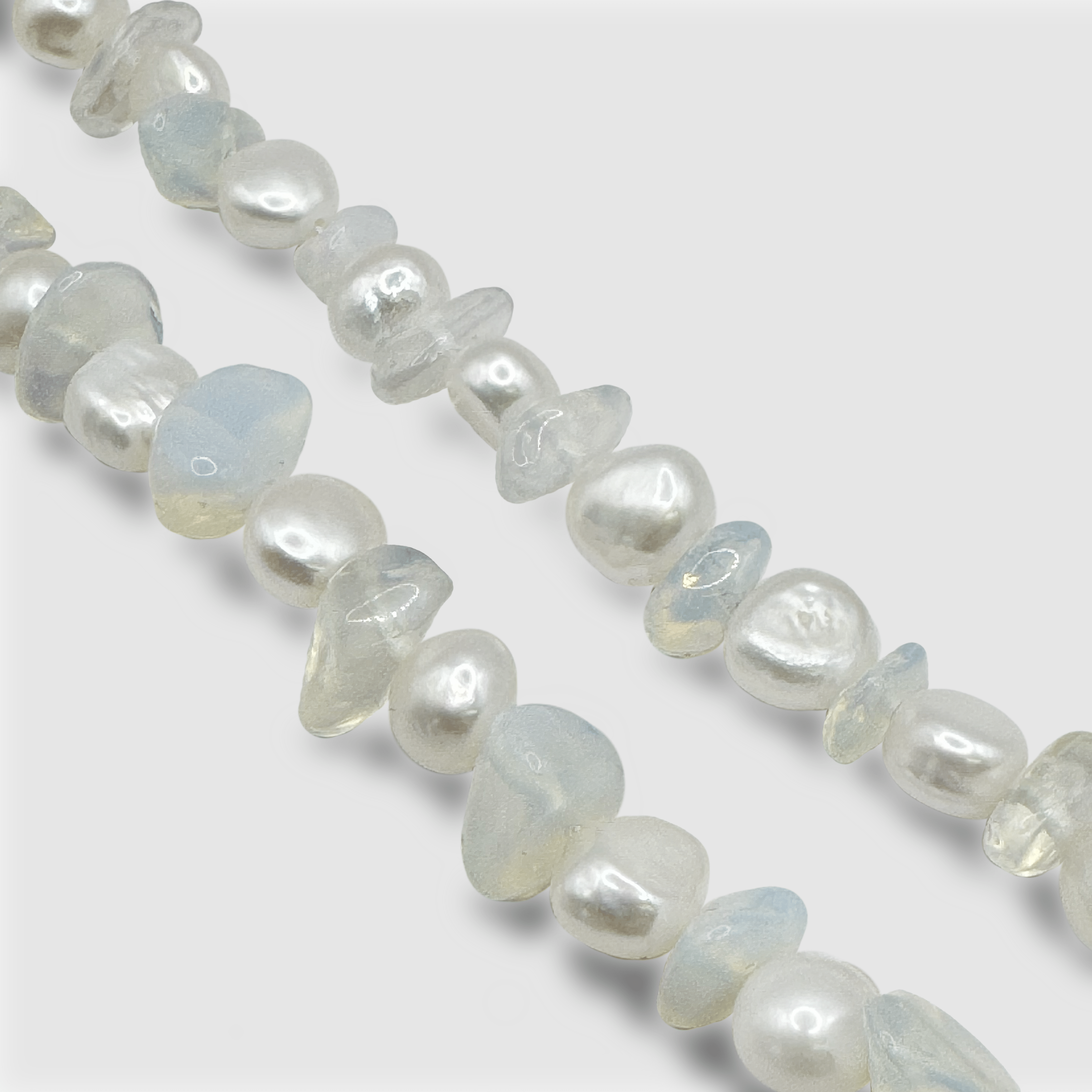 Collier de vraies perles de quartz bleu (or)