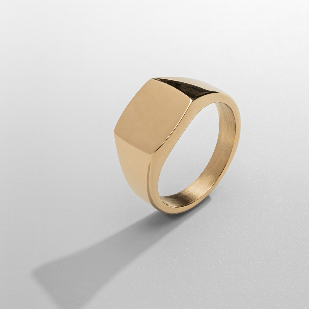 送料関税込【CRAFTD London】Square Signet Ring (2色) 国内発送 SquareSignetRing_Gold.png?v=