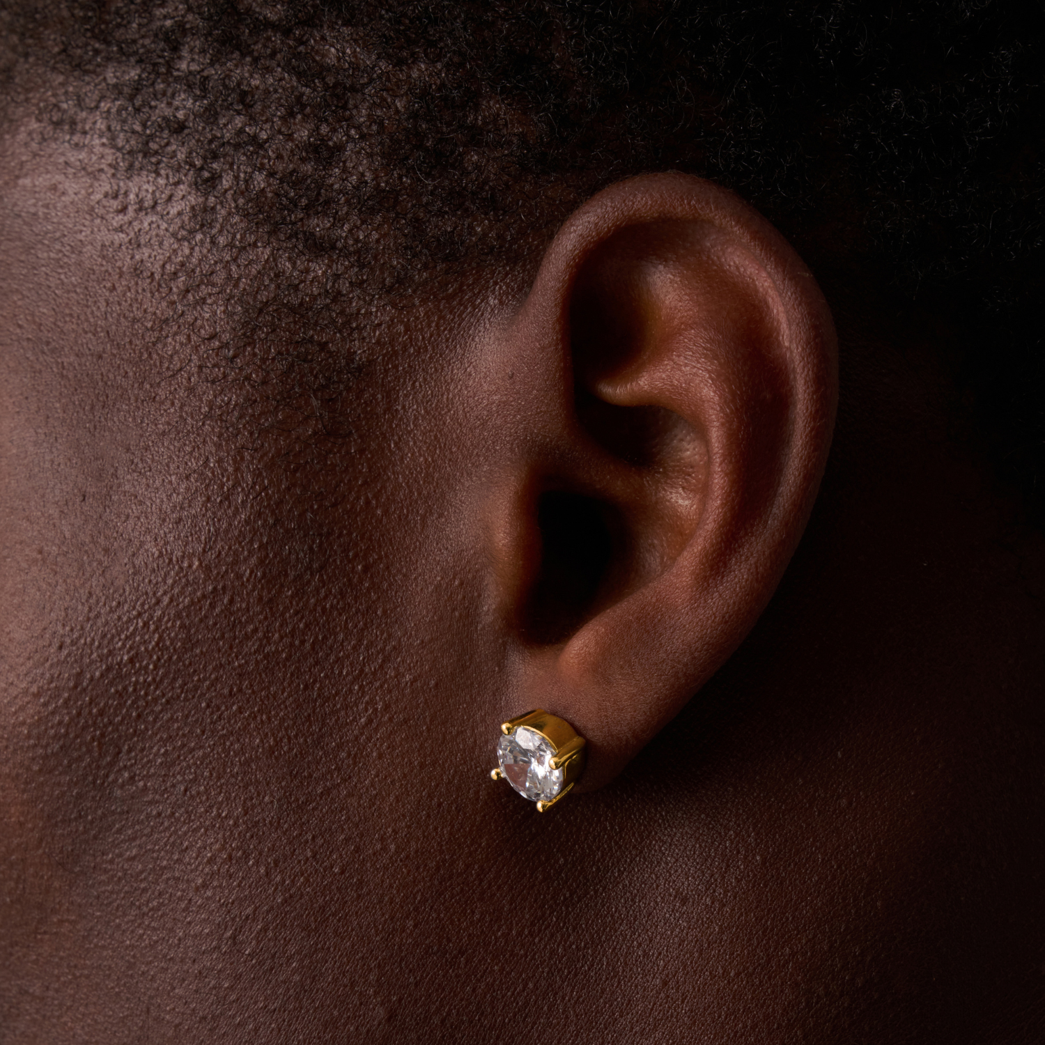 CRAFTDLondon クラフトロンドン ROUND DIAMOND STUD EARRING Round Diamond Stud Earrings (Gold)