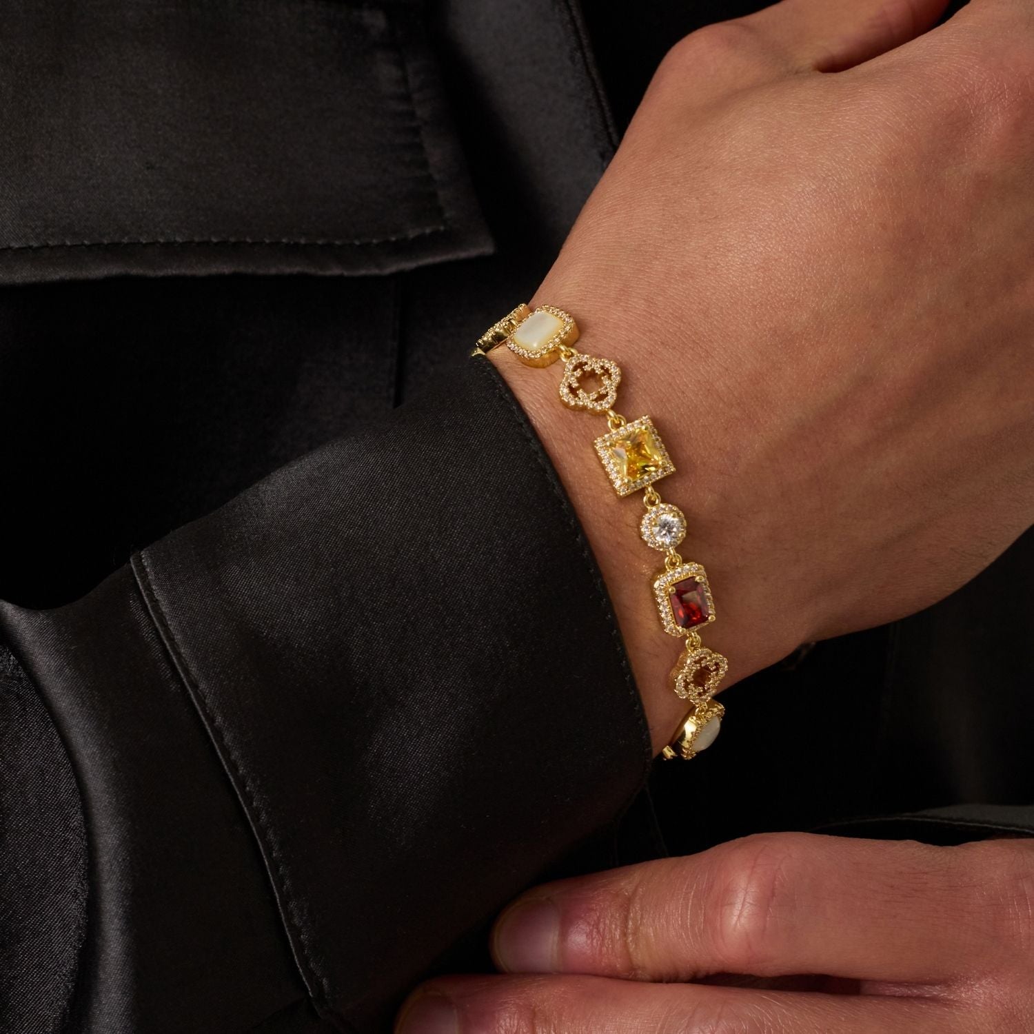 Eisiges Edelsteinarmband (Gold)