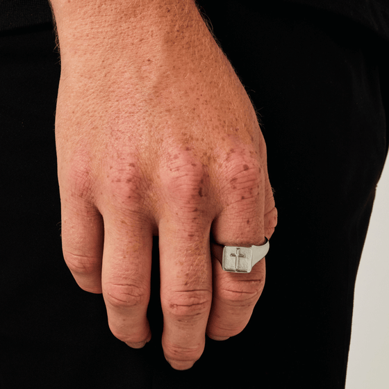 Cross Signet Ring (Silver)