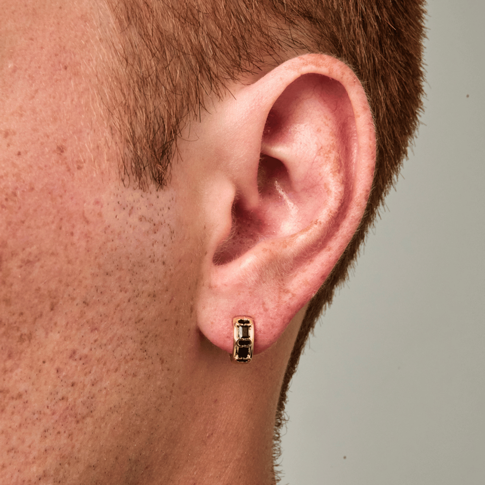 Onyx CD Hoop Earring (Gold)