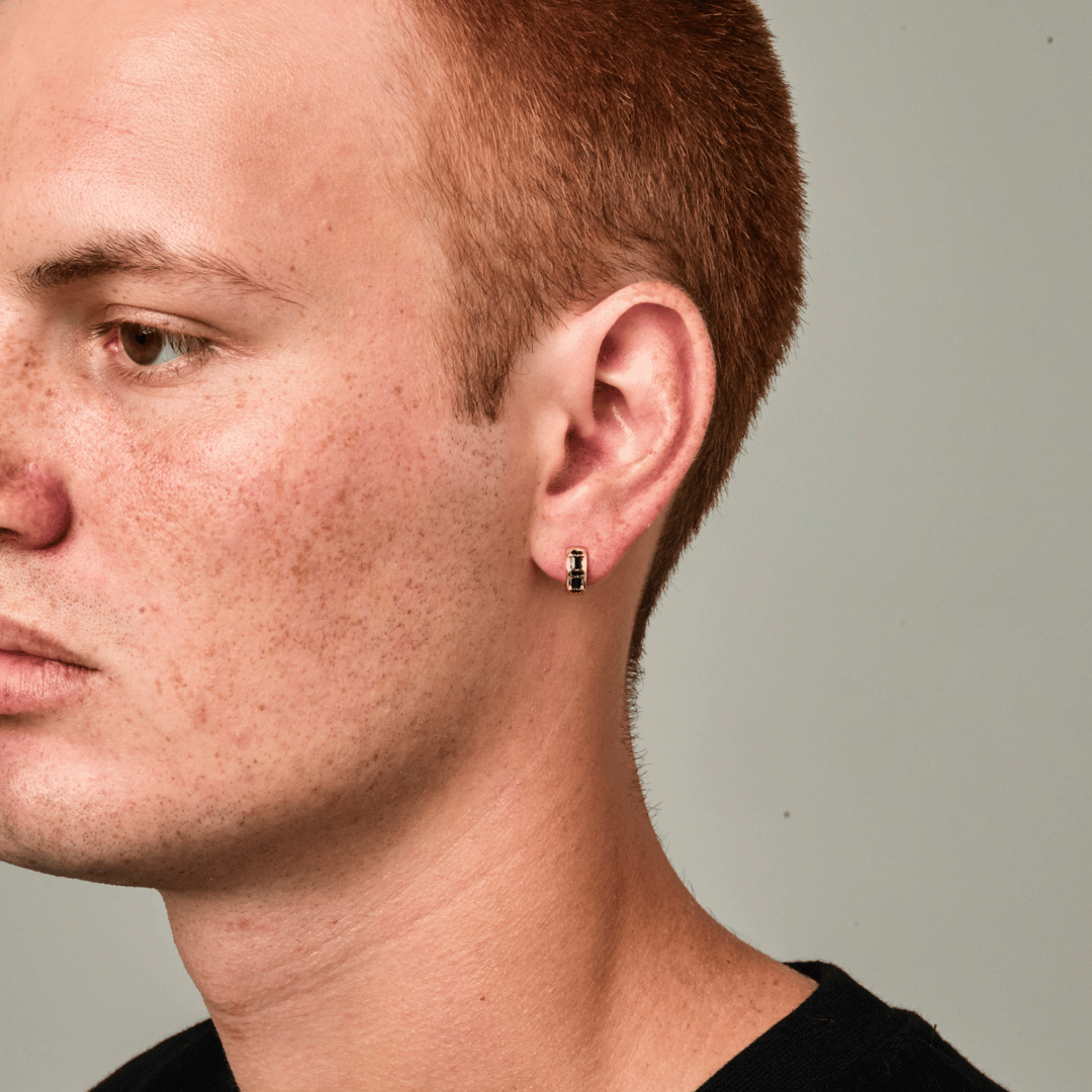 Onyx CD Hoop Earring (Gold)