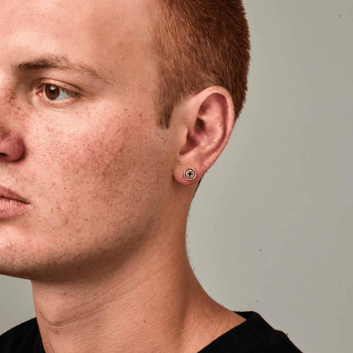 Onyx Clover Stud Earring (Gold)
