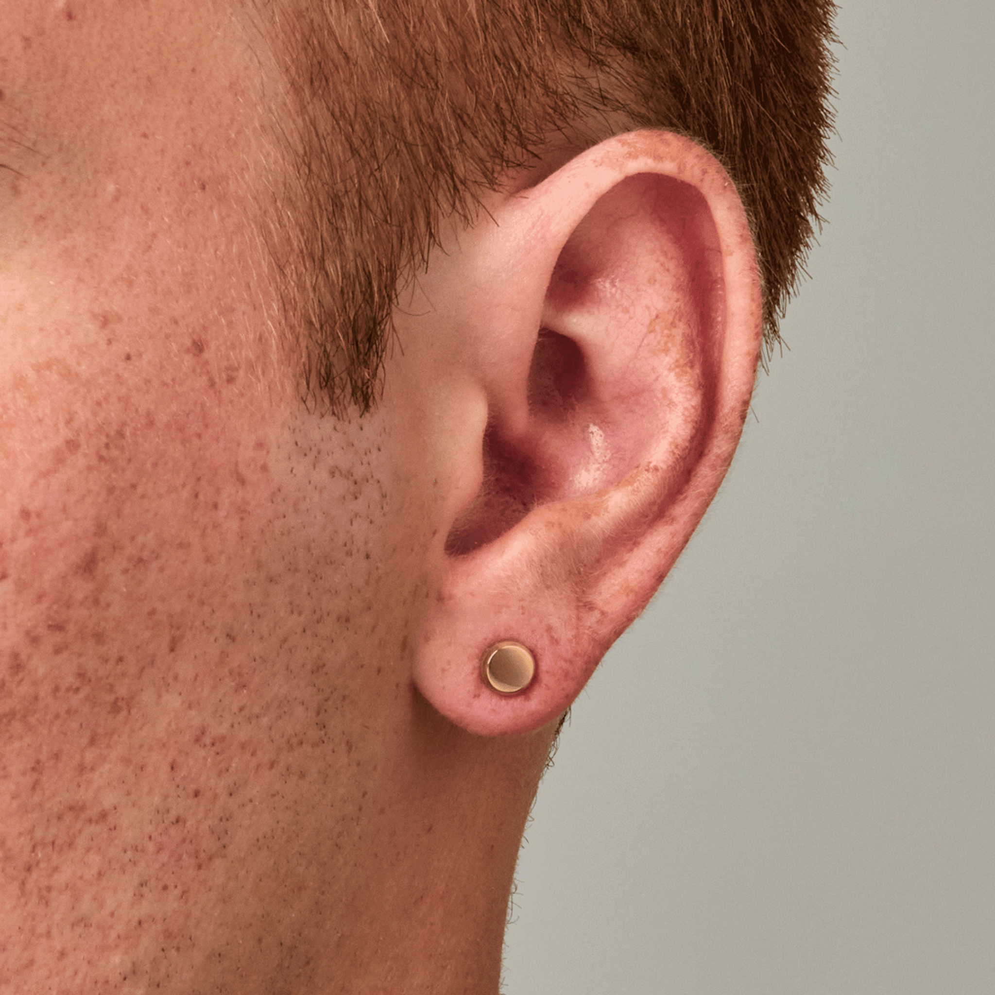 Round Stud Earring (Gold)