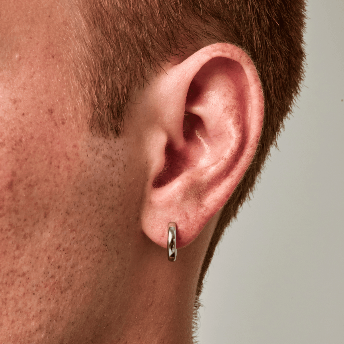 Rounded Hoop Earring (Silver)