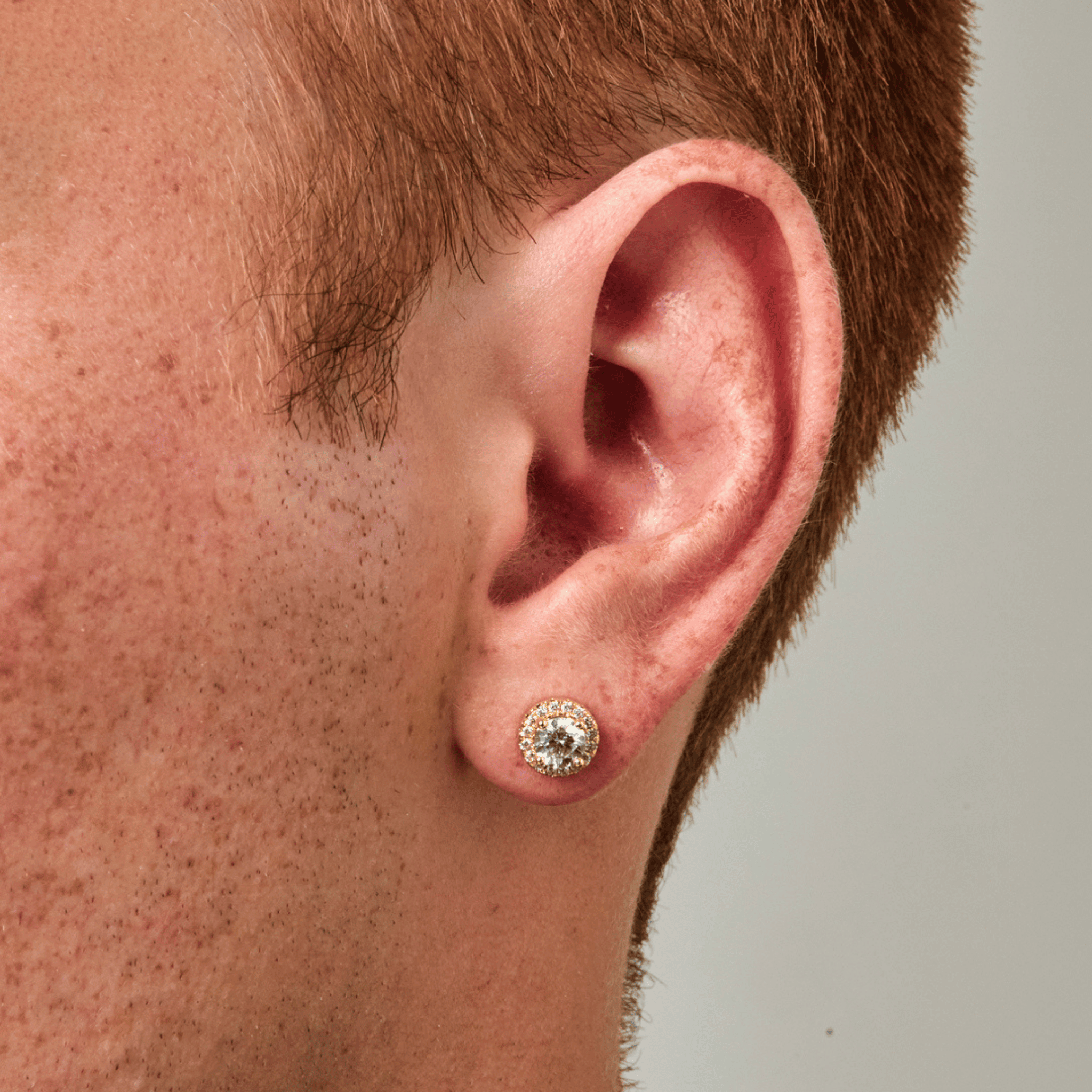Small Diamond Stud Earring (Gold)