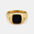 Chevalière en pierre d'onyx carrée (or)