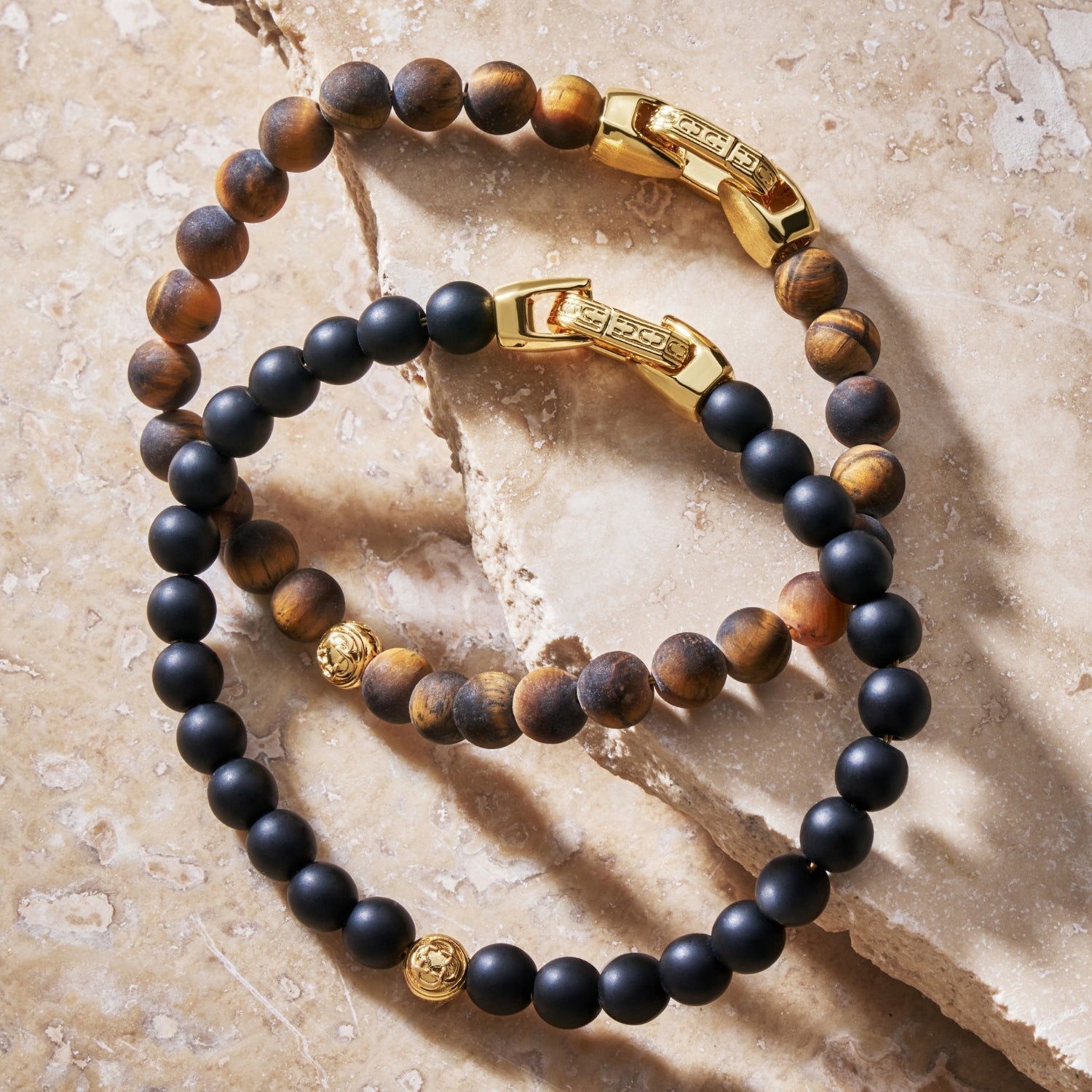 Onyx Bead Lock Bracelet (Gold)