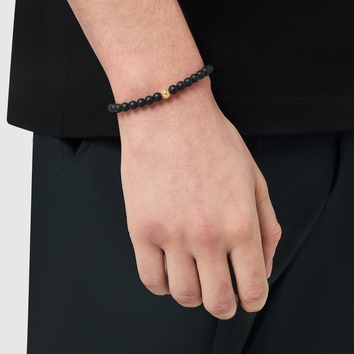 Onyx Bead Lock Bracelet (Gold)