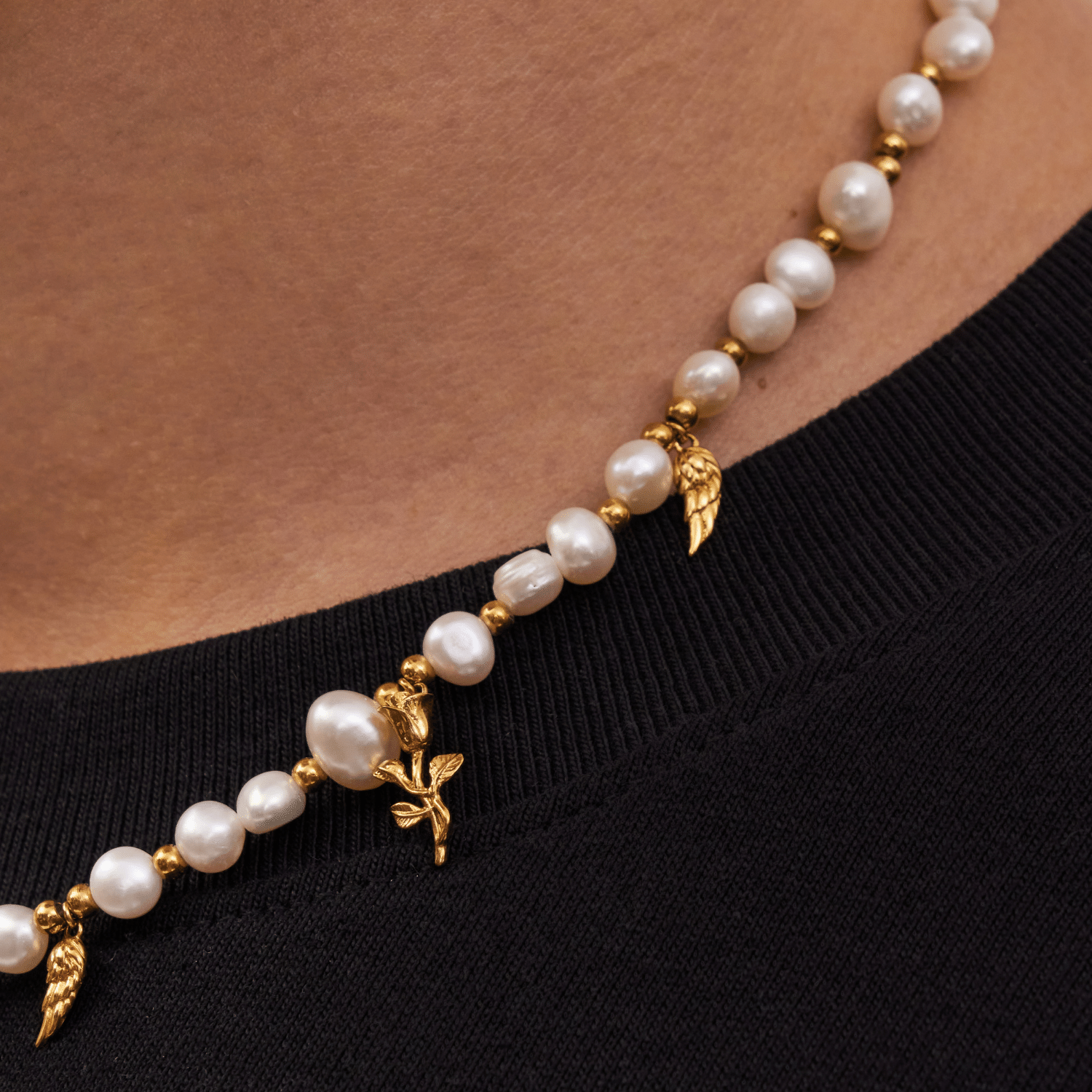 CRAFTD London クラフトロンドン ROUNDED REAL PEARL BRACELET Men's Pendant Necklace With Real Pearls (Gold) | CRAFTD London