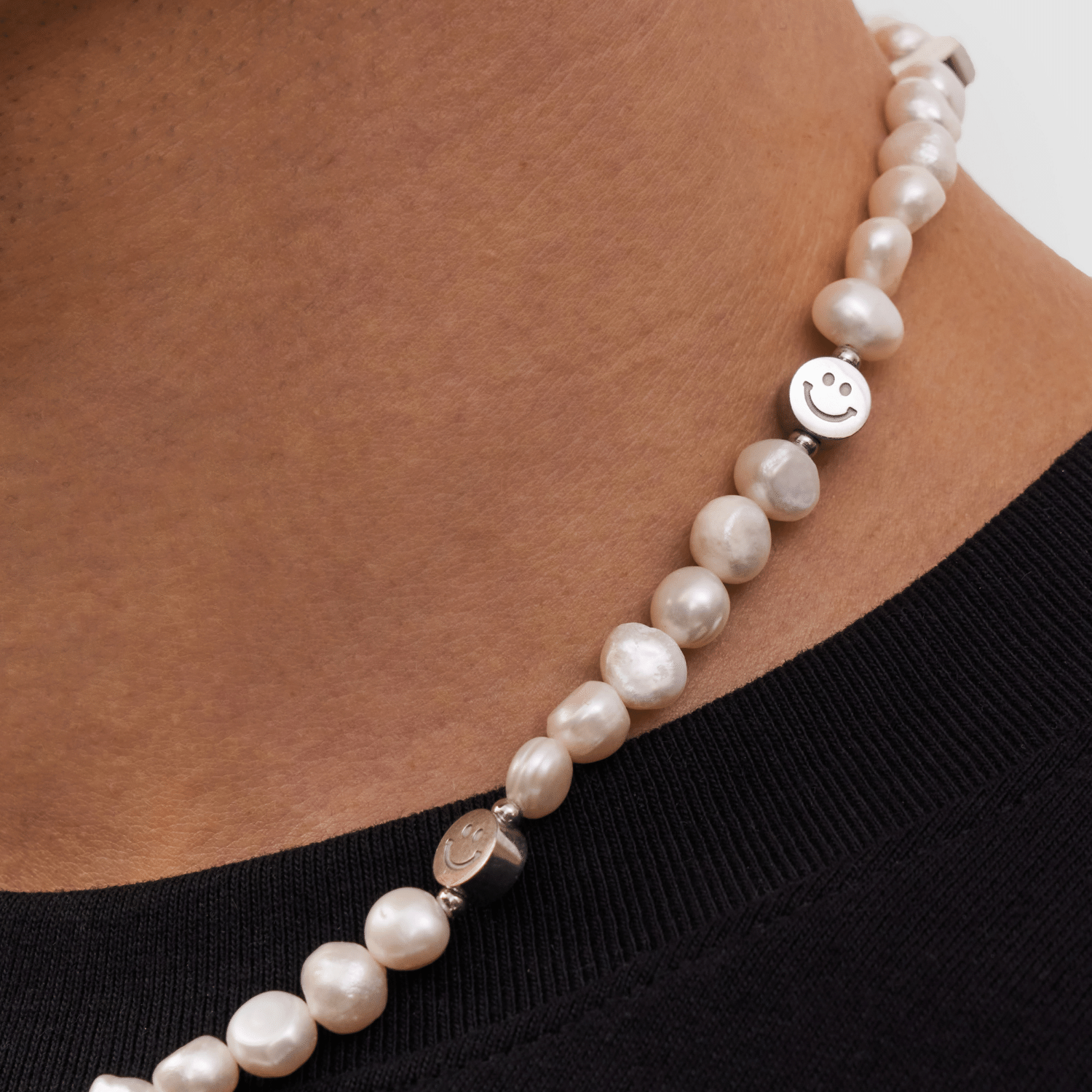 送料税込【CRAFTD London】Smiley Real Pearl Necklace ☆国内発 Smiley Real Pearl Necklace (Silver) | CRAFTD London