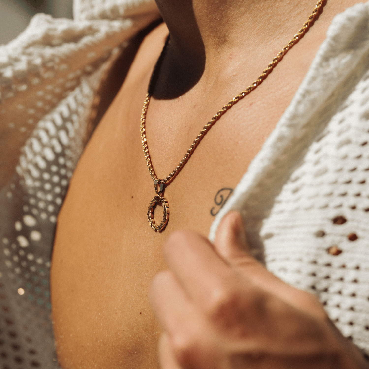 【CRAFTD London】Triumph デザイン ネックレス 2色 Victory Laurel Wreath Men's Pendant Necklace (Gold) | CRAFTD