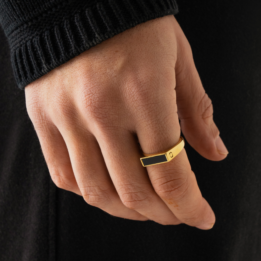 Rectangle Stone Signet Ring (Gold)