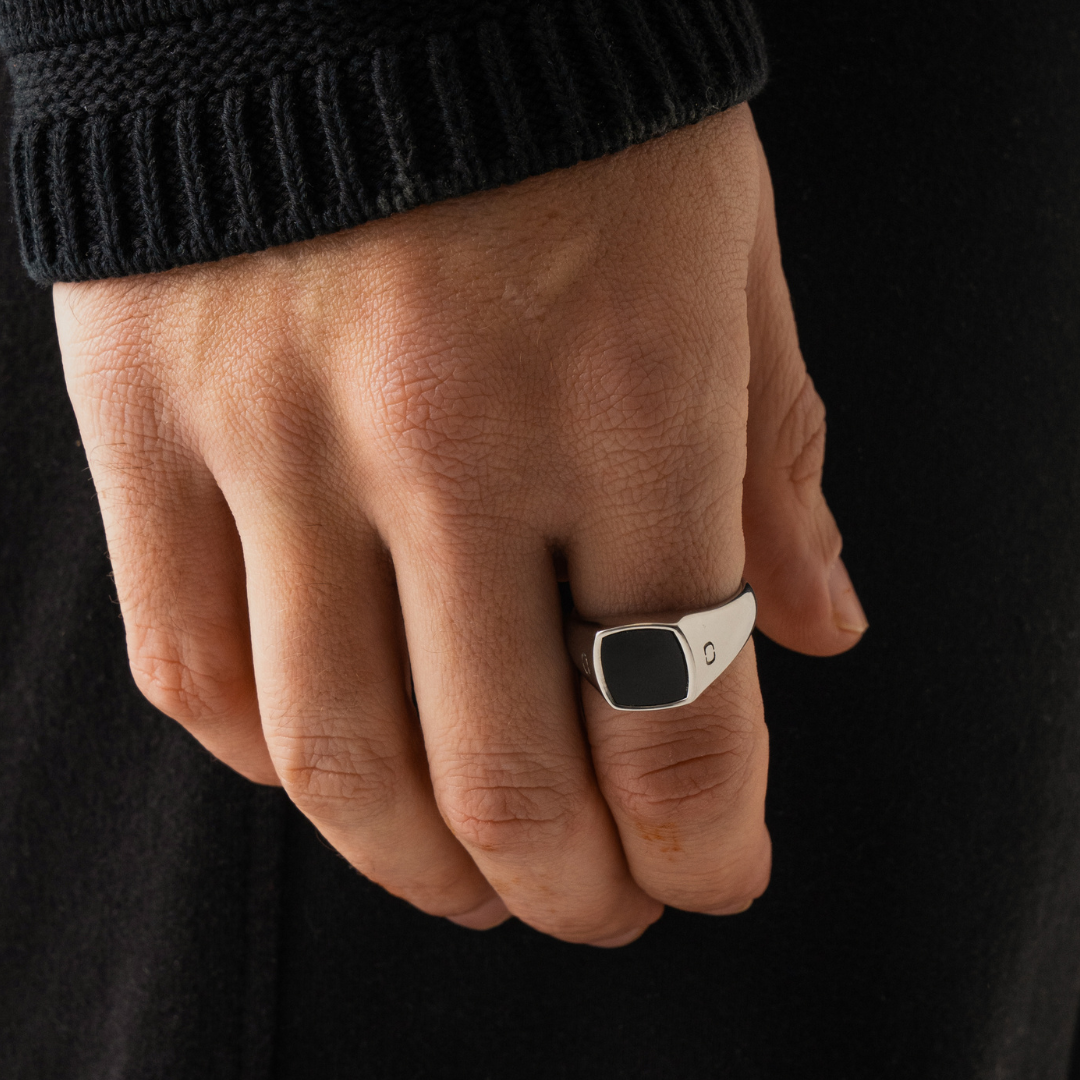 日本未入荷◆CRAFTD London◆Squared Stone Signet Ring 日本未入荷◇CRAFTD London◇Squared Stone Signet Ring Square