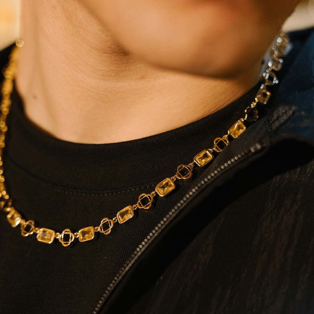 Collana con trifoglio con pietre gialle (oro)