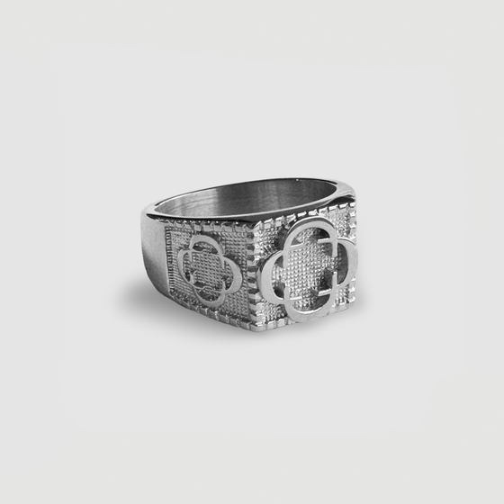 Anillo Soberano de Trébol (Plata)