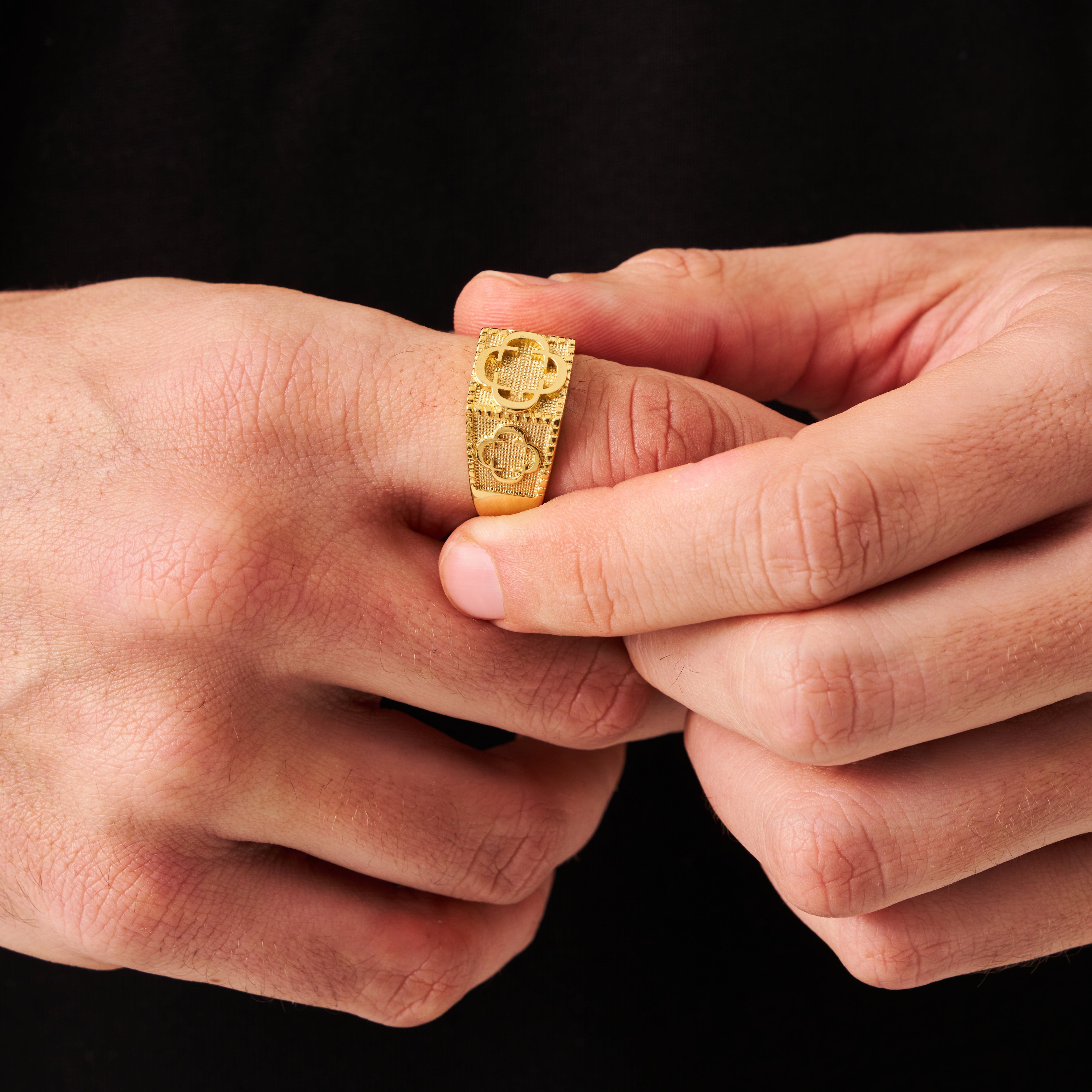 『CRAFTD London』Clover Sovereign Ring 指輪 CloverRing_Silver_Angle1.png?v