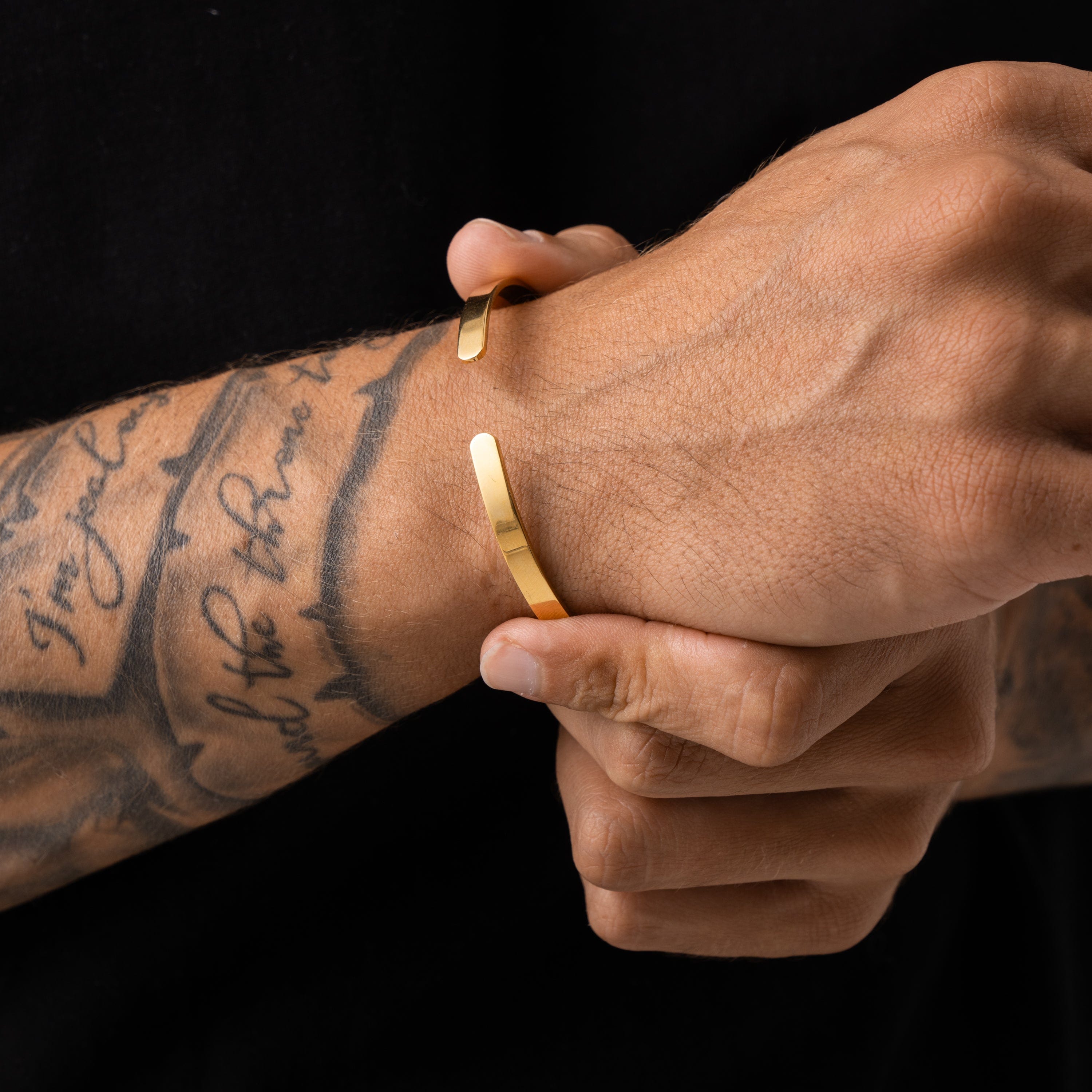 【CRAFTD London】CLASSIC CUFF バングル 5mm 3色 CRAFTD London】CLASSIC CUFF バングル 5mm 3色 (CRAFTD London