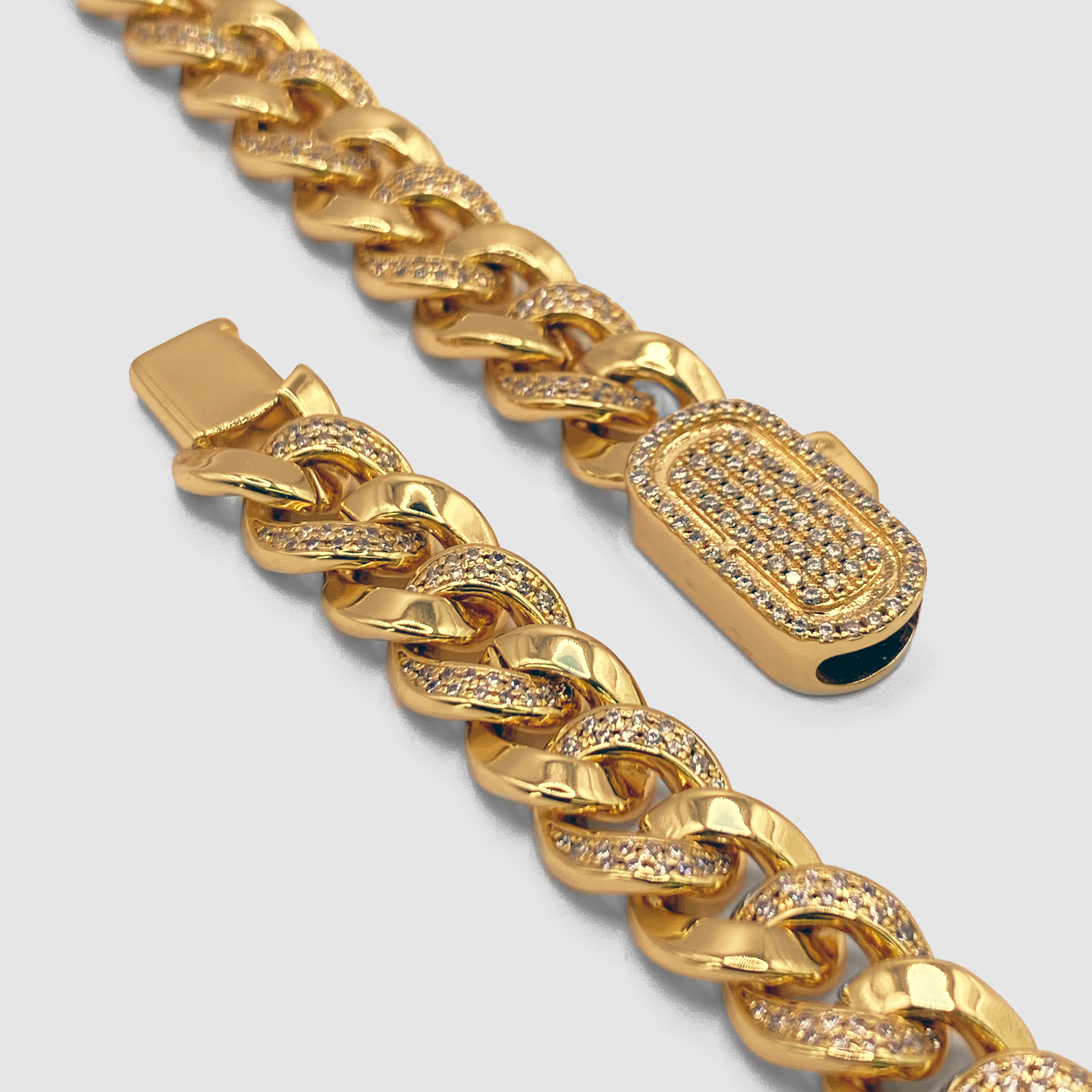 CRAFTD London クラフトロンドン HALF ICED CUBAN BRACELET 8MM 8mm Miami Iced Diamond Cuban Link Bracelet - 18k Gold