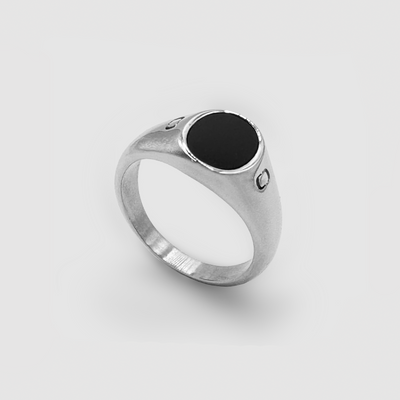 Onyx Oval Stone Signet Ring (Silver)