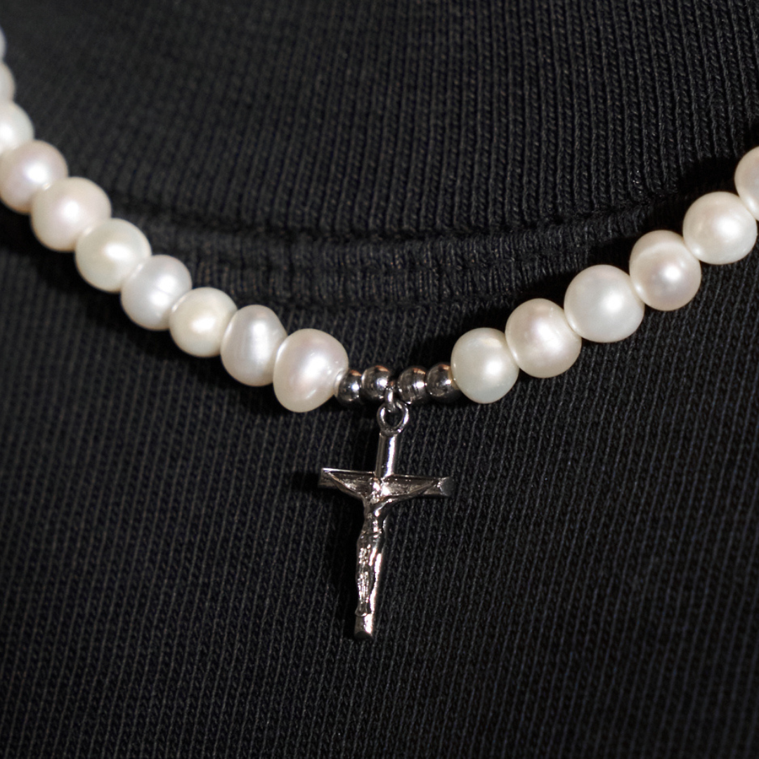 Collier de perles véritables Crucifix (argent)