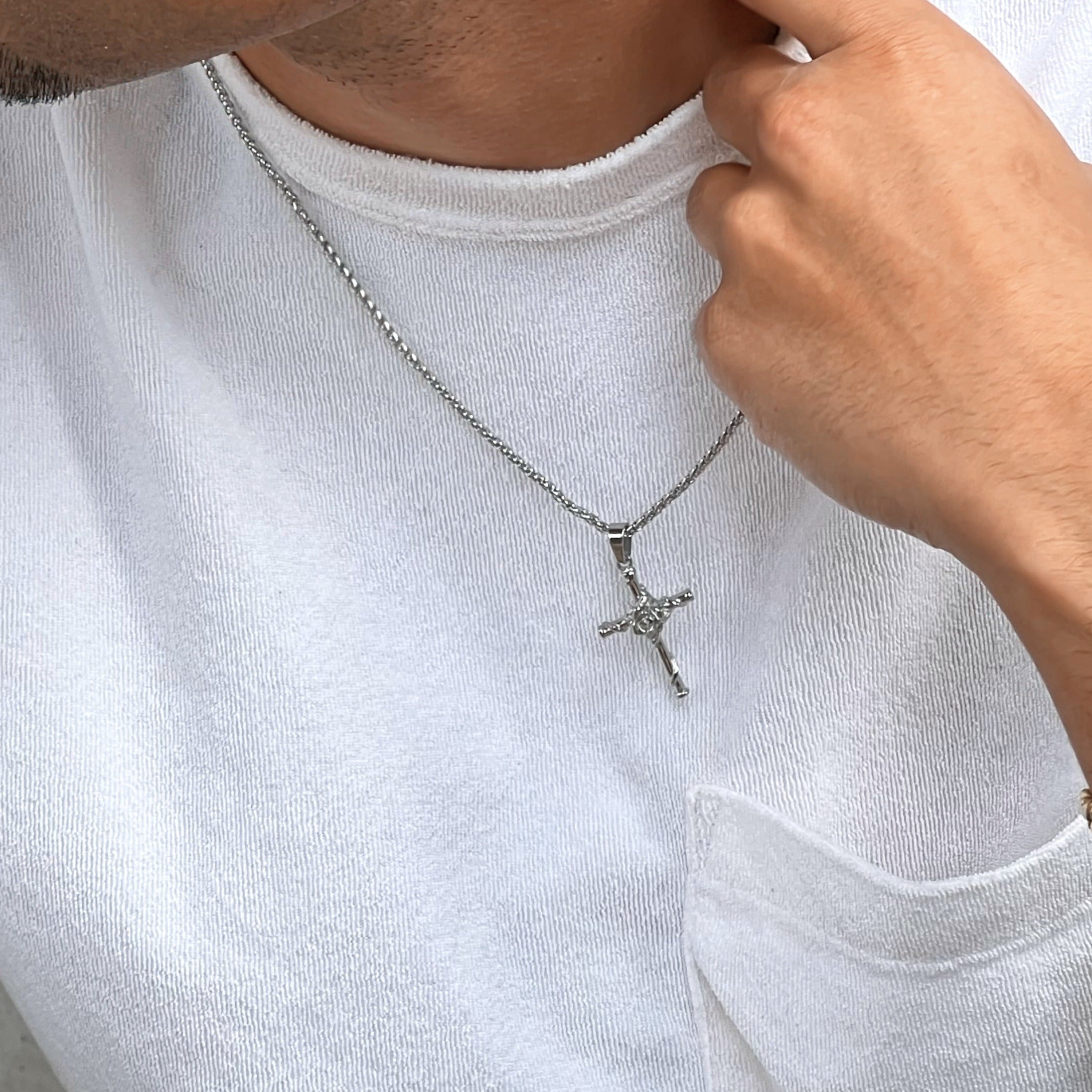 日本未入荷 CRAFTD London ROSE Silver Rose Cross Necklace | CRAFTD London