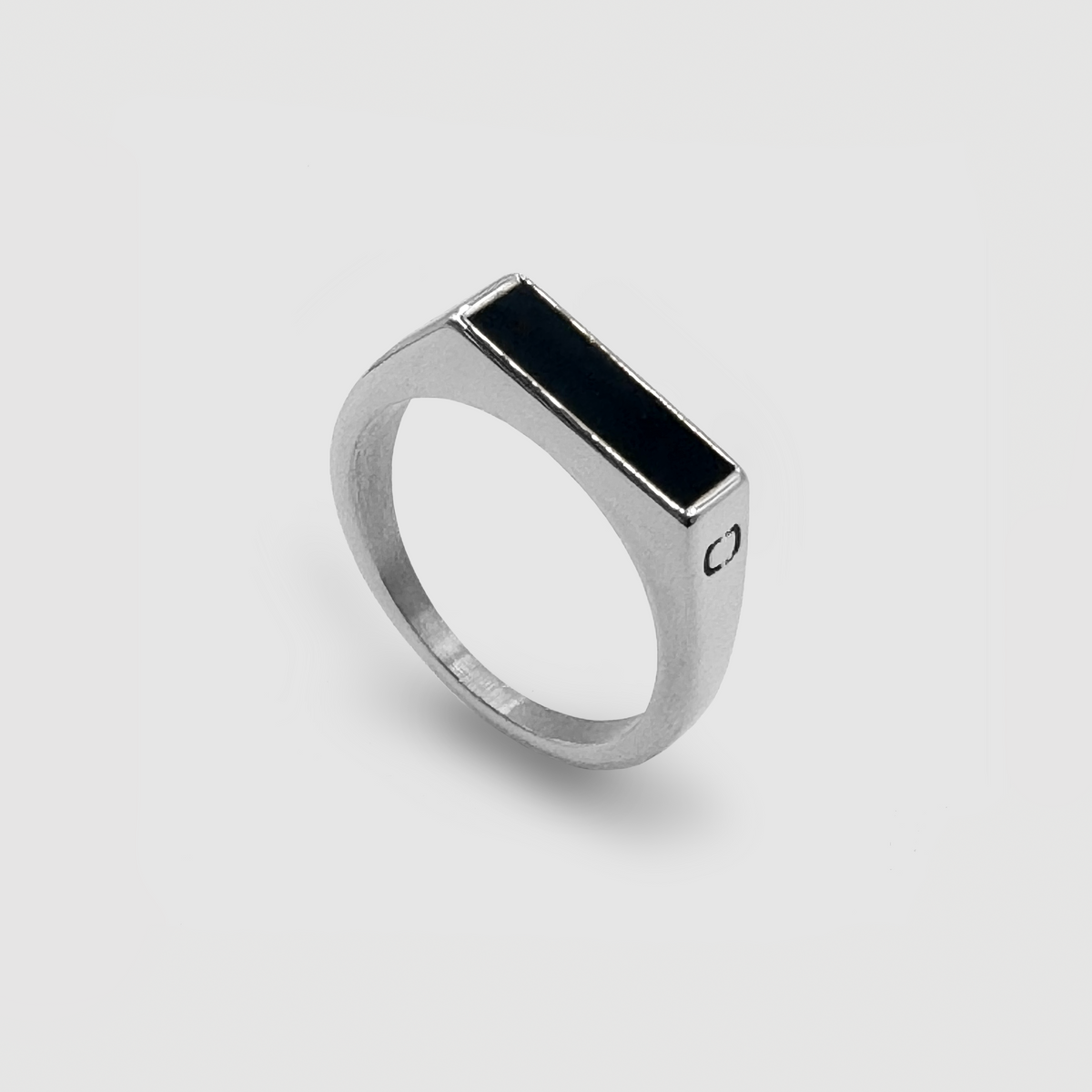 送税込【CRAFTD London】Onyx Oval Stone Signet Ring (2色) RectangleStoneRing1_Silver.png