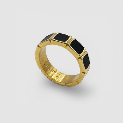 Onyx Stone Band Ring (Gold)